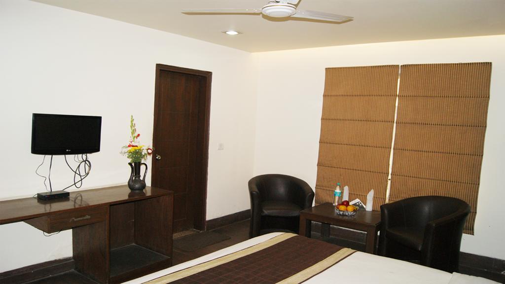 Airport Hotel Daya Capitol New Delhi Eksteriør bilde