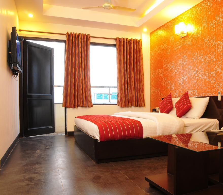 Airport Hotel Daya Capitol New Delhi Eksteriør bilde