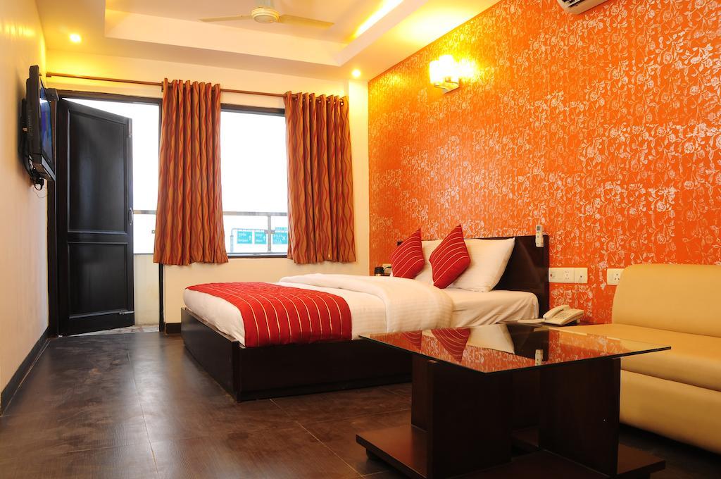 Airport Hotel Daya Capitol New Delhi Eksteriør bilde