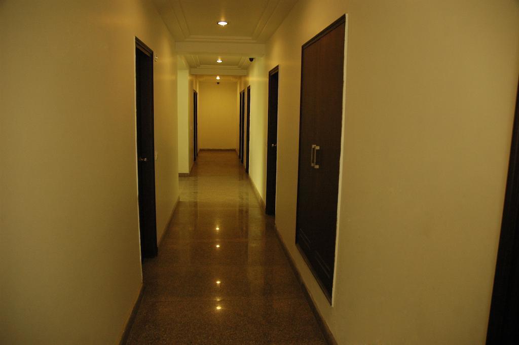 Airport Hotel Daya Capitol New Delhi Eksteriør bilde