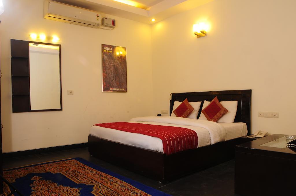 Airport Hotel Daya Capitol New Delhi Rom bilde