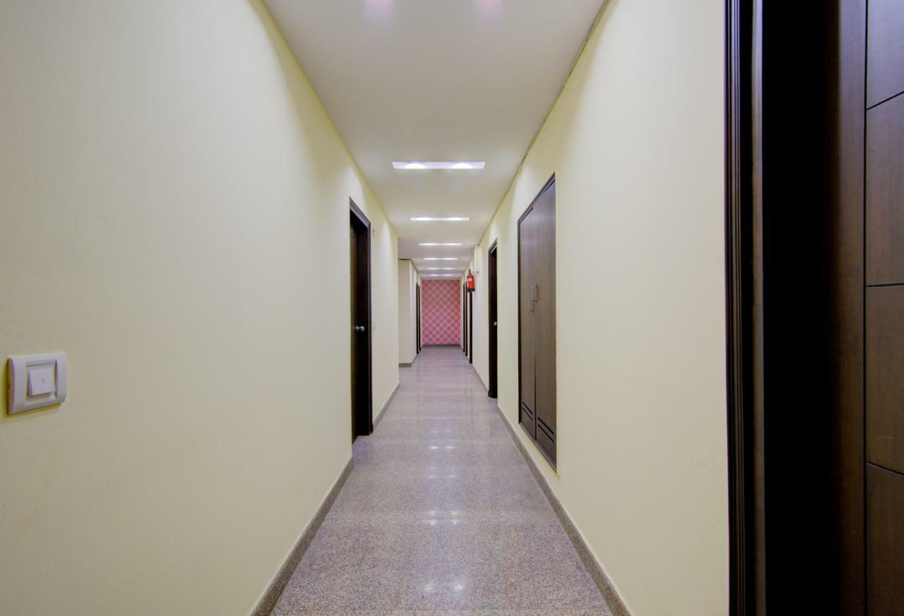 Airport Hotel Daya Capitol New Delhi Eksteriør bilde