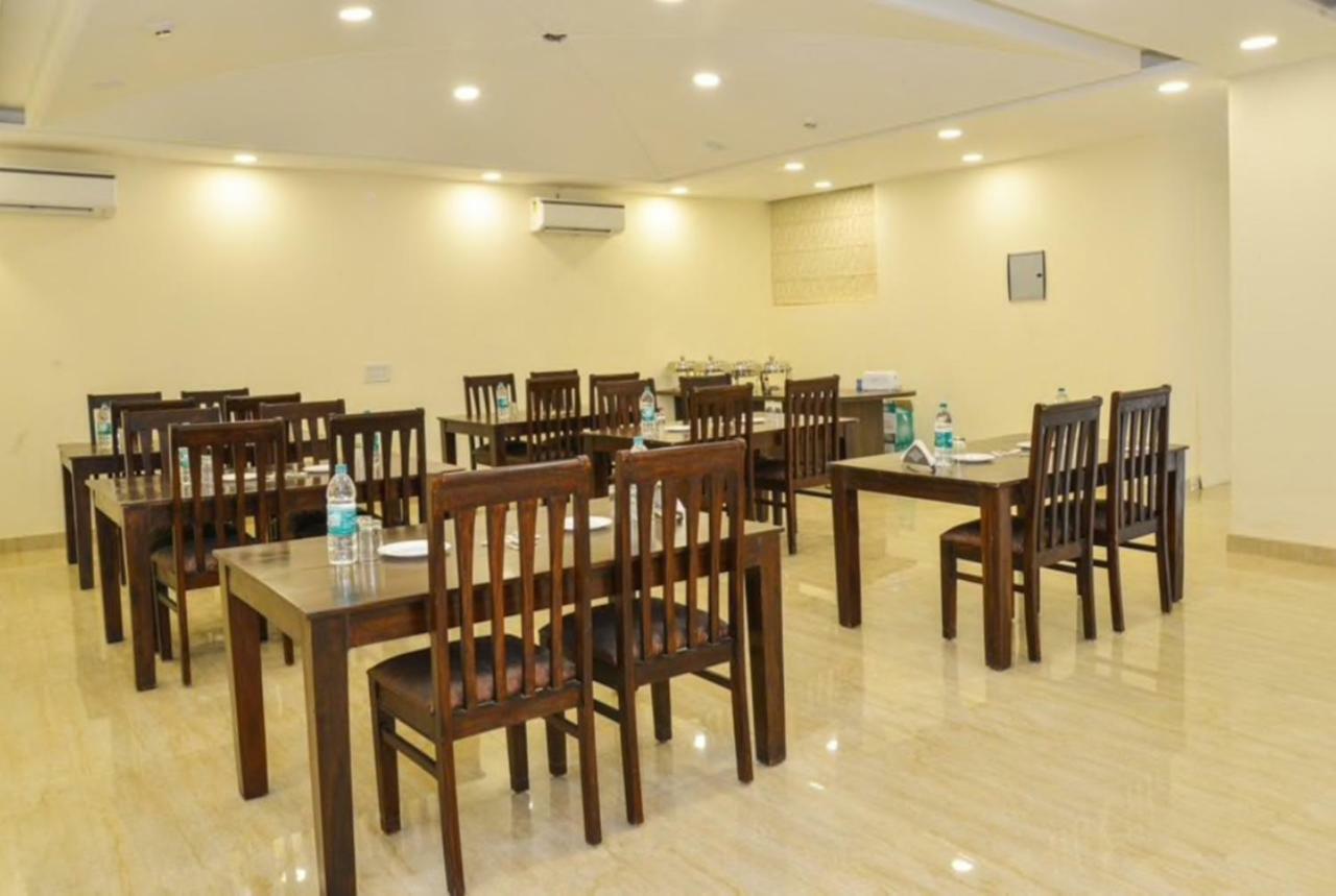 Airport Hotel Daya Capitol New Delhi Eksteriør bilde