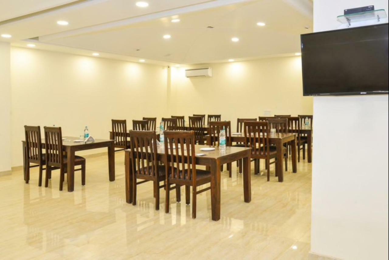 Airport Hotel Daya Capitol New Delhi Eksteriør bilde